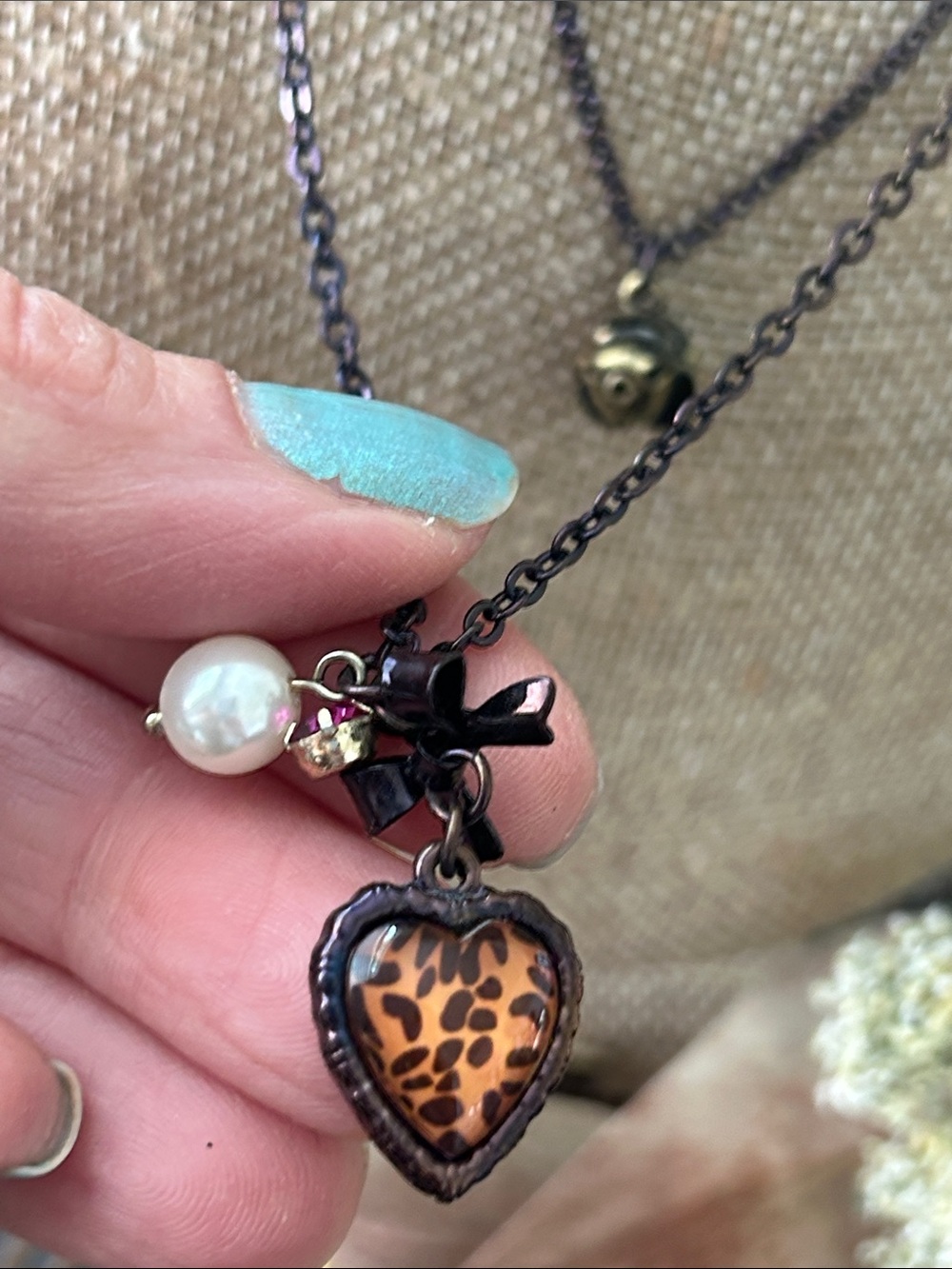 Betsey Johnson Antique Bronze Multi-Layer Necklace with Pink Flower/2 necklaces - Picture 5 of 10